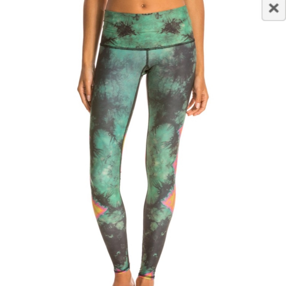 *NEVER WORN* Teeki Eagle Feather Green Legging